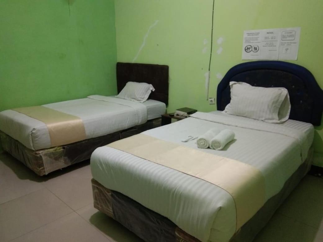 Hotel Krui Syariah Εξωτερικό φωτογραφία